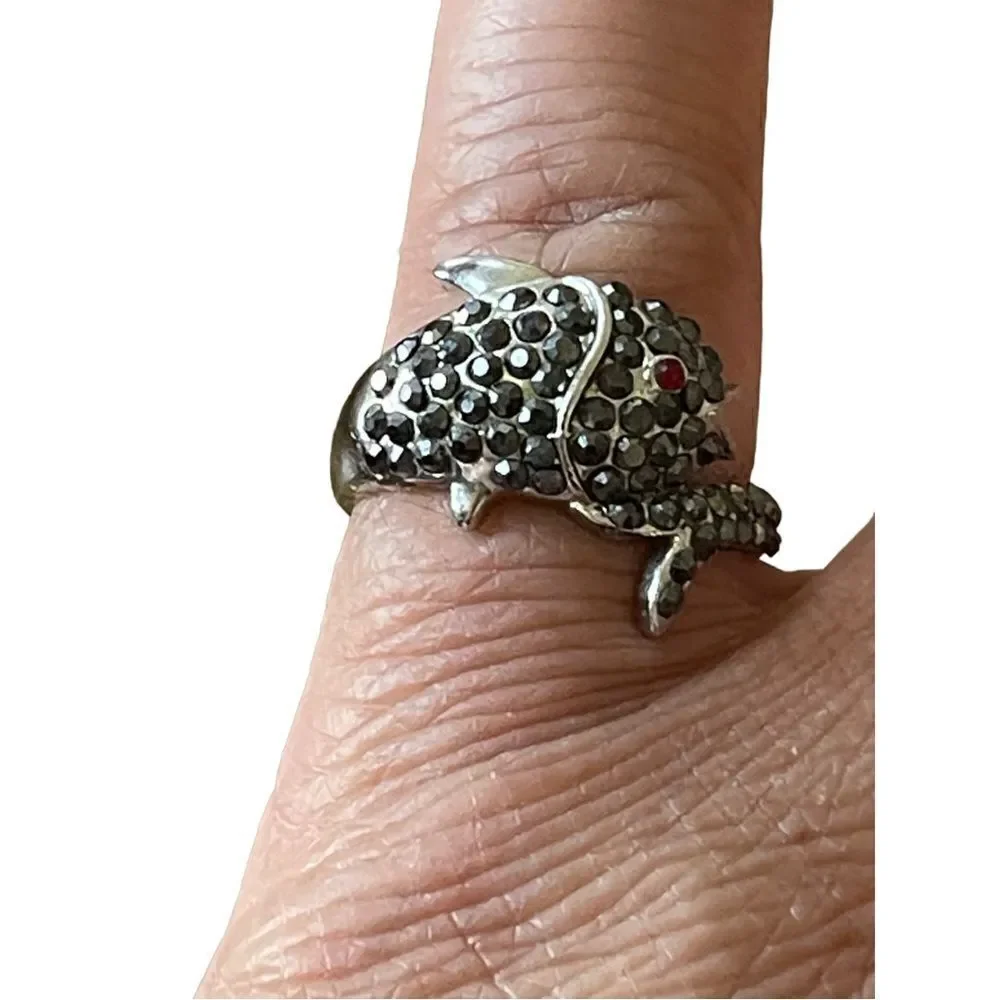 NWOT silver tone ring coi fish with marcasite like stones US size 6.5